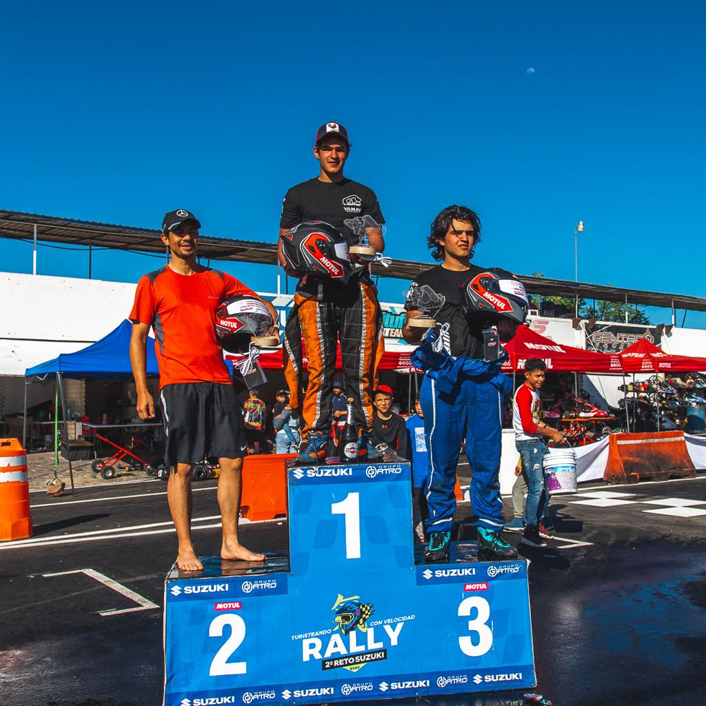 MotulMX's tweet photo. ¡Queremos felicitar a todos los participantes y ganadores de la 1a COPA MOTUL 2021/22! 🏆🏆🏁🏁
El podio del Campeonato Motul 2021/2022 de la categoría Shifter Expertos.

🥇1er lugar: Jose Suárez
🥈2o lugar: Daniel Forcadell 
🥉3er lugar: Mauricio Suárez

#Motul #Karting #Shifter https://t.co/9EpDGIlVzI