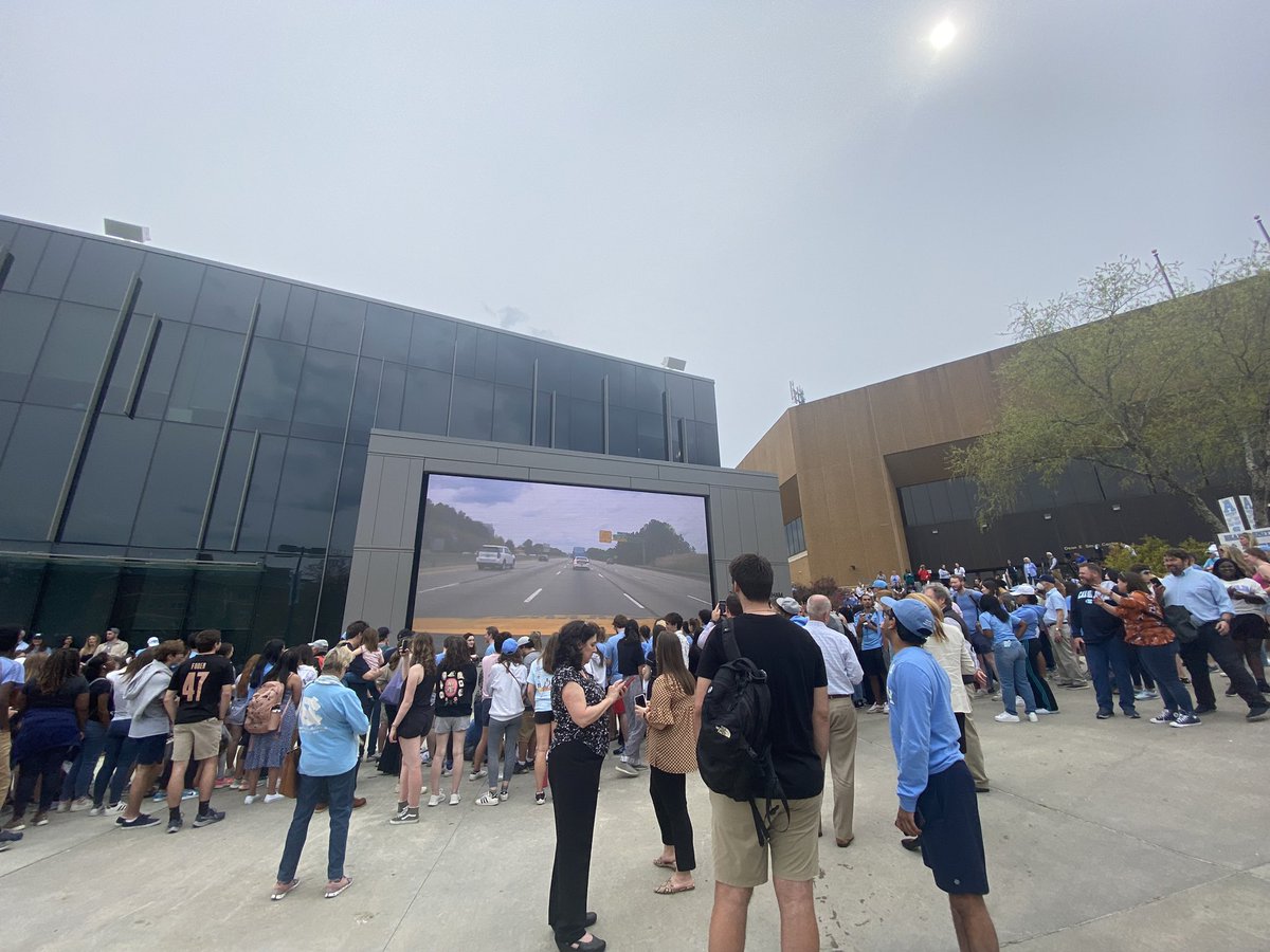 Fans outside Dean Dome are watching live feed <a href="/UNC_Basketball/">Carolina Basketball</a> on the road back from RDU. Overheard in the crowd: “Come on back boys.” <a href="/ABC11_WTVD/">ABC11 EyewitnessNews</a>