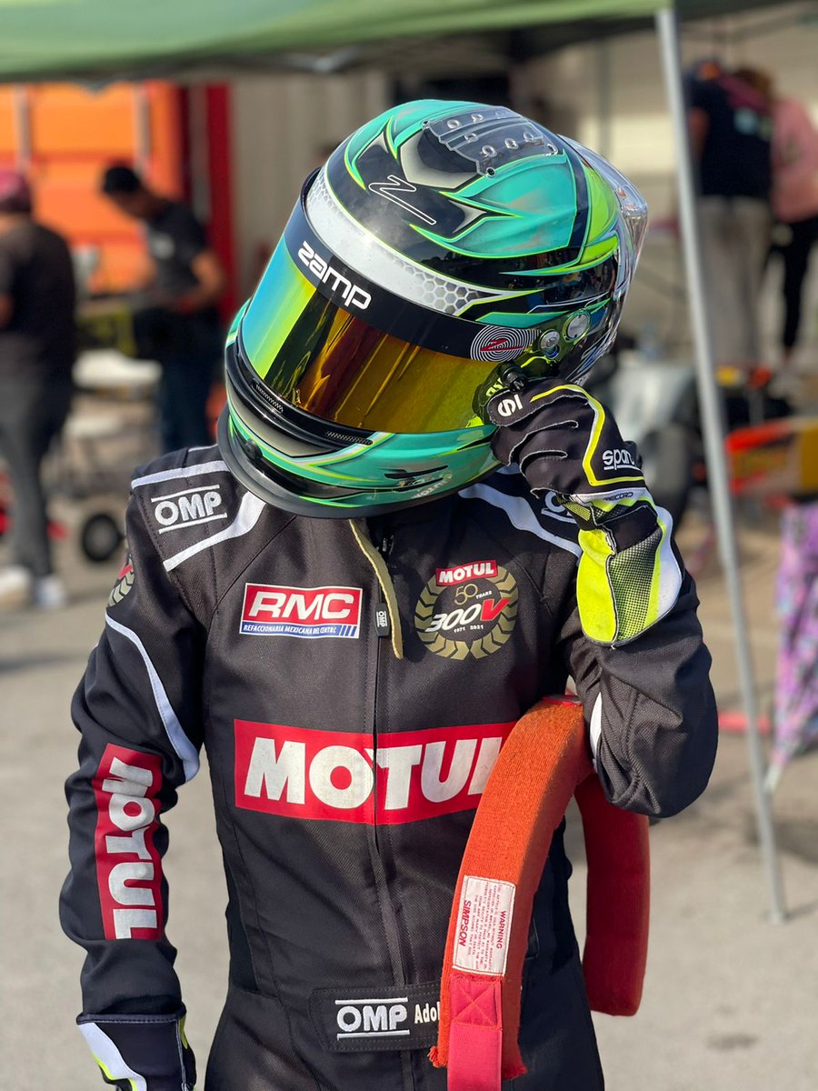MotulMX's tweet photo. ¡Queremos felicitar a todos los participantes y ganadores de la 1a COPA MOTUL 2021/22! 🏆🏆🏁🏁
El podio del Campeonato Motul 2021/2022 de la categoría Shifter 125cc directos.

🥇1er lugar: Adolfo Pantoja
🥈2do lugar: Germán Revuelta
🥉3er lugar: Justin Aaron Garcia

#Motul #Kart https://t.co/qWQ7J7pF5Q