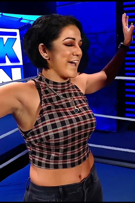 WrestleBabes69's tweet photo. Bayley's Natural Tits Sitting Pretty https://t.co/su4qANUIoK