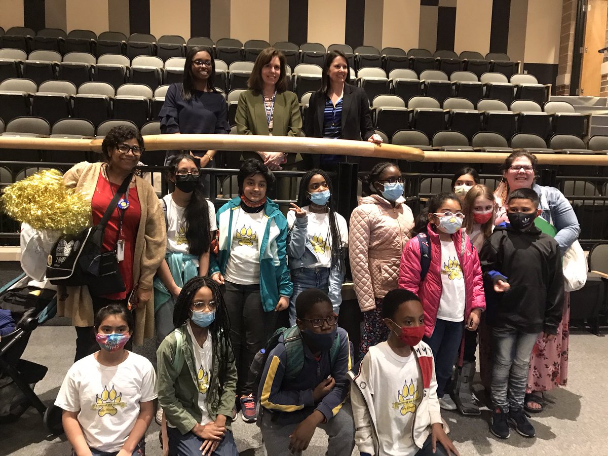 Kilby Tigers made it to the finals for Battle of the Books and received 2nd place!!! I am so proud of all of their hard work!!! Job well done!! Kudos to Ms. Sejas and Ms. Crocker for preparing our students for this wonderful event!@KilbyTigers