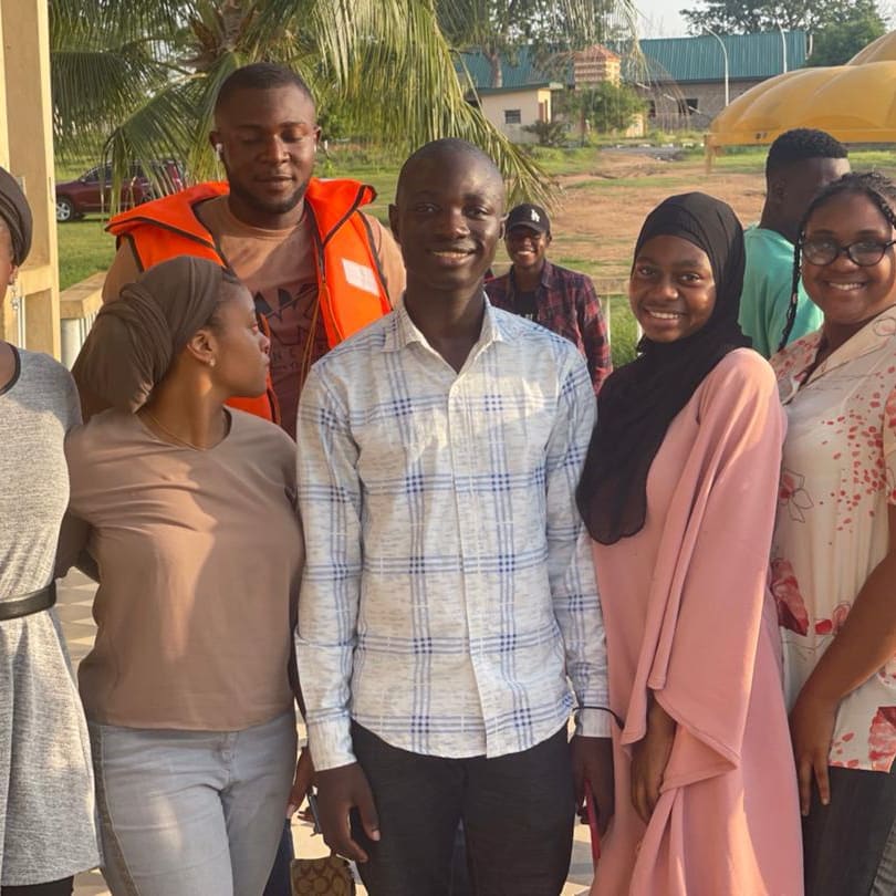 WaliuTaofik's tweet photo. First few weeks in office, I had an hangout with class reps across various faculties, to engage them on our blueprints & established a forum of class reps to ensure that there is a working relationship with them.
Today, I appreciate you all...
#TransitionHour
#AppreciationHour https://t.co/dItQmQNXlo