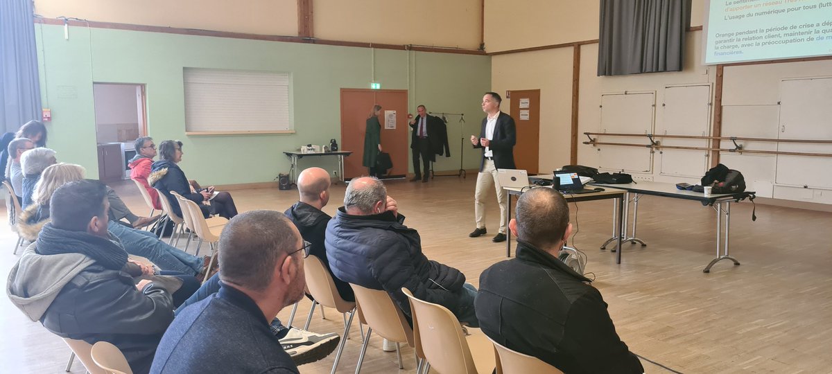 🙏 merci <a href="/emmanuelfranco7/">Emmanuel Franco</a> et <a href="/ASSOMAIRES72/">Association des Maires de la Sarthe</a> pour l'accueil ce jour avec <a href="/cros_alexandre/">Alexandre Cros</a> pour notre matinée sur les #UsagesNumeriques pour les territoires ! 
🎯 Panorama des usages et innovations pour les Citoyens, les Collectivités, les Territoires ✨️