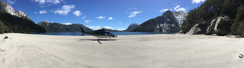 Firefly_SpA's tweet photo. Podemos llegar a increíbles lugares cercanos a Santiago donde podrás disfrutar de paisajes o una caminata entre valles cordilleranos. Atrévete !!!🚁🚁🚁🚁.  #helicopteros #paseosenhelicoptero #chile #turismo #airelibre #aventura #montaña #paseos #trekking #hikingadventures #vida https://t.co/b6gpAwnPFU