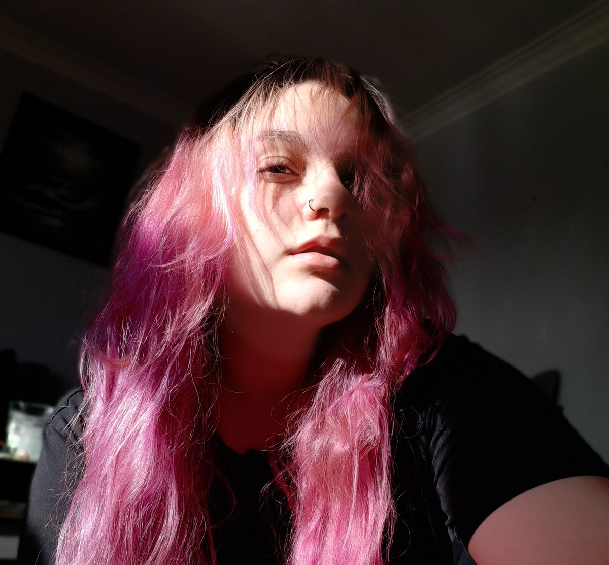 Waning_Akira's tweet photo. You look like you've seen a ghost ❣
#lgbtqcorpsetwt 
-
-
-
-
-
((happy gay day my loves, I'm so excited for this era)) https://t.co/go2ipE0qAE
