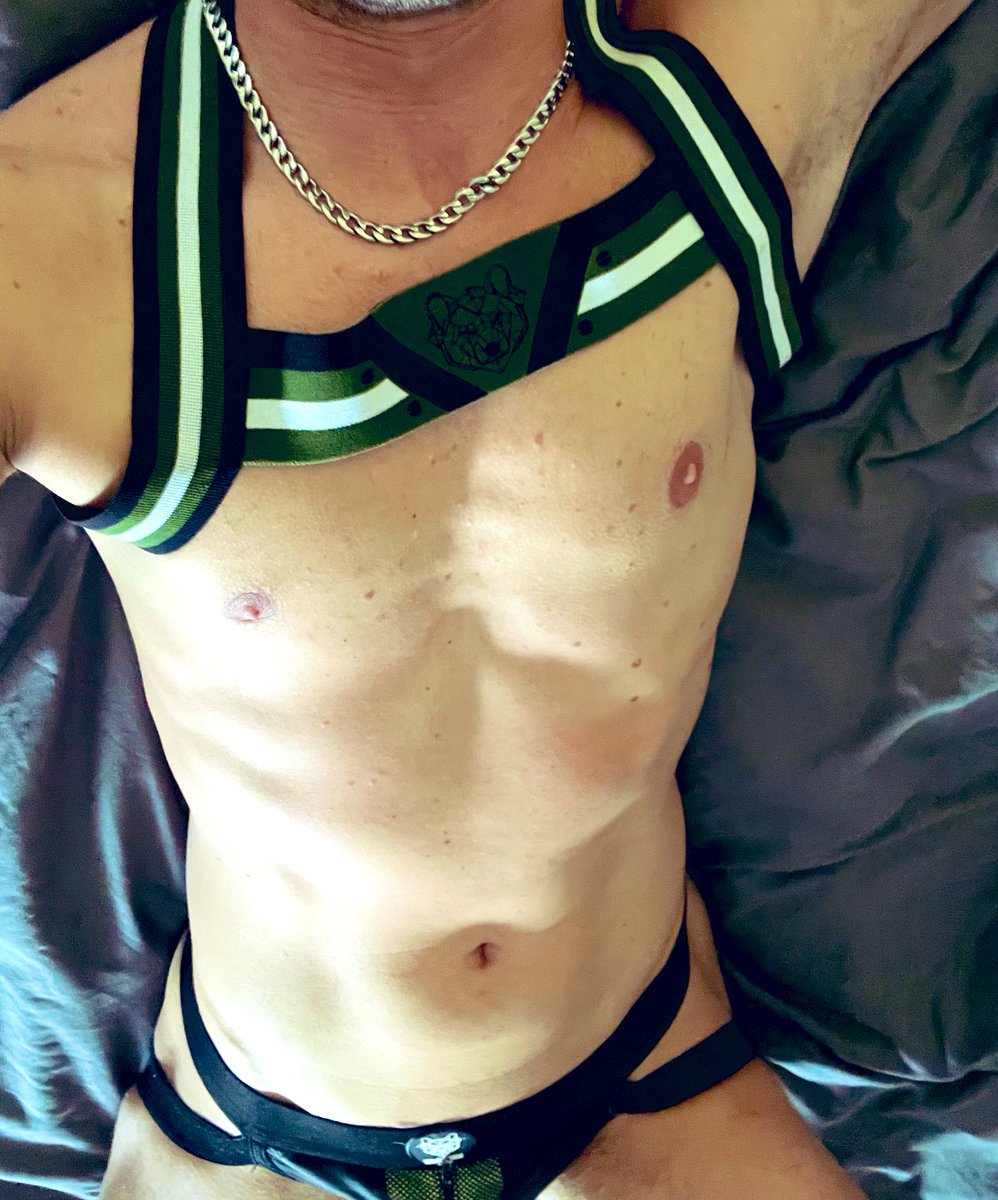 bst_stdlr's tweet photo. Feelin a Little Bit kinky 😈#gay #jock #harness #gayboy #barcodeberlin https://t.co/EaEgDMdfLC