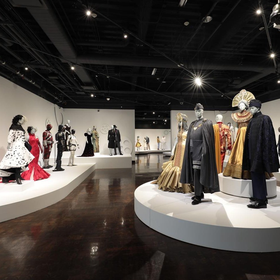 LAdynerdsLA's tweet photo. Lights, camera, action! 🎬

This year's Art of Costume Design in Film exhibition at @FIDMMuseum is now open. Through June 4, come see the best of the best costumes from films released in 2021, including all five Academy Award nominees for Costume Design: https://t.co/GwMV139fsR https://t.co/95fWGZKTYd