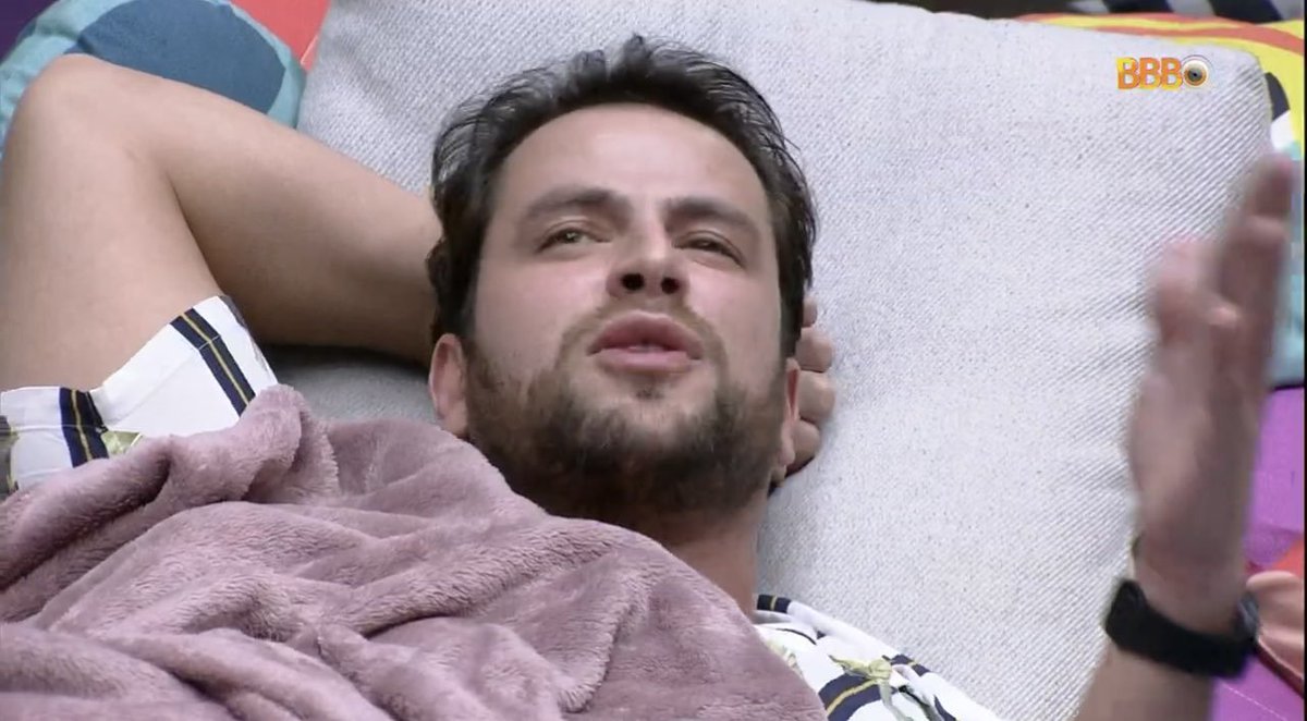 EuToIndiginado's tweet photo. Gustavo é tão foda que consegue ser sarcástico ao mesmo tempo que fala umas verdades na cara da insuportável da Natália.
Isso só deixa ela ainda mais sem argumento e berrando sem parar

#BBB22 #RedeBBB https://t.co/wnR9ONvKEp