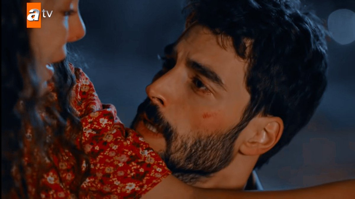 ReyyanArg's tweet photo. No me dejaste caer, me sostuviste otra vez

SI SALTAS YO SALTO #Hercai https://t.co/XcyrQPdJWm