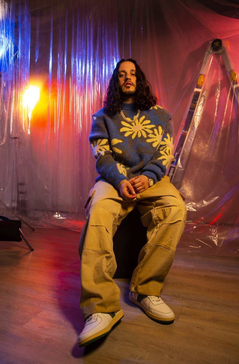 russdiemon's tweet photo. cover boy https://t.co/yRYRC8nxsz
