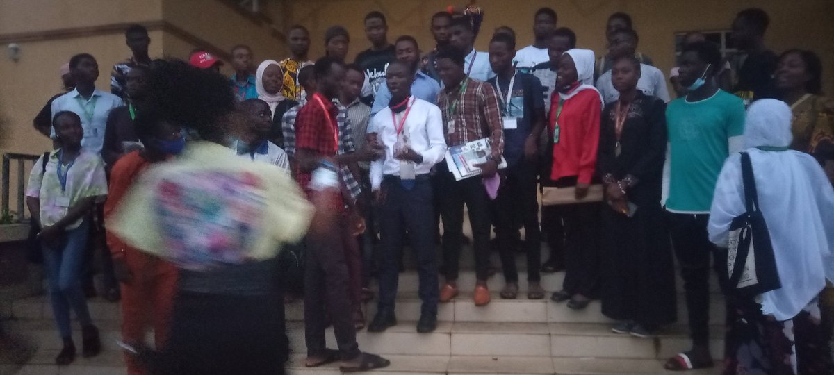 WaliuTaofik's tweet photo. In the middle of first semester, I presided over a meeting with the leadership of all registered organizations on campus to harmonize plans & see possible partnership.
Though the session was accelerated, we still pushed through.
Thank you all.
#TransitionHour
#AppreciationHour https://t.co/nunF9uLgqO