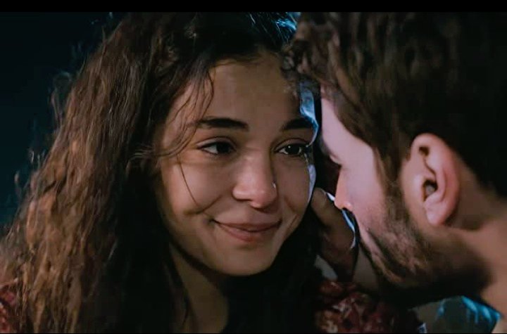 Lindaaa8623's tweet photo. SI SALTAS YO SALTO #Hercai https://t.co/M3VFsv7g7B