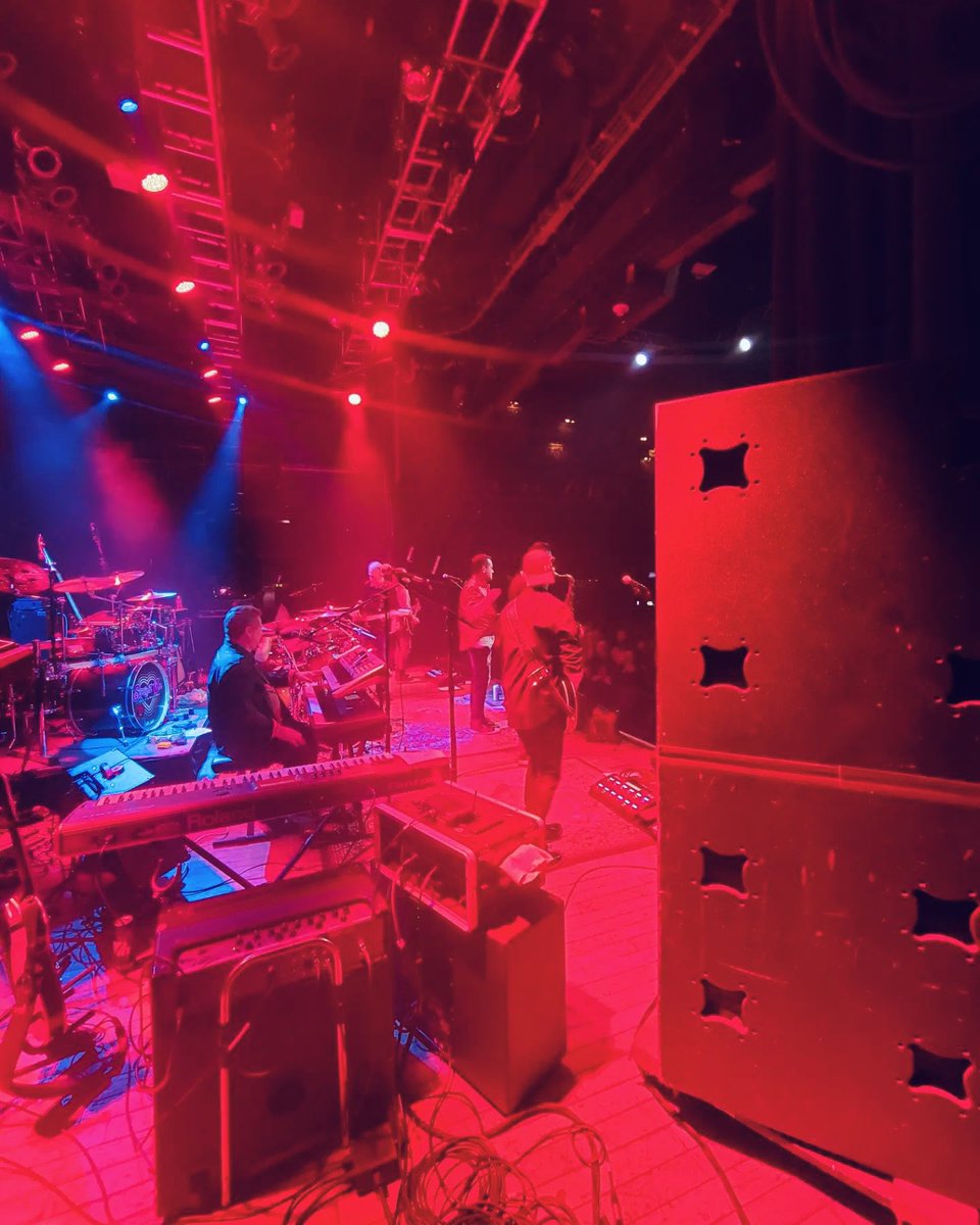 MatthewAlecJazz's tweet photo. @HOBCleveland behind the scenes with FOURNR: The Premiere Foreigner Tribute, part uno
#fournr #matthewalec #hobcleveland https://t.co/SQR3xRhcNL