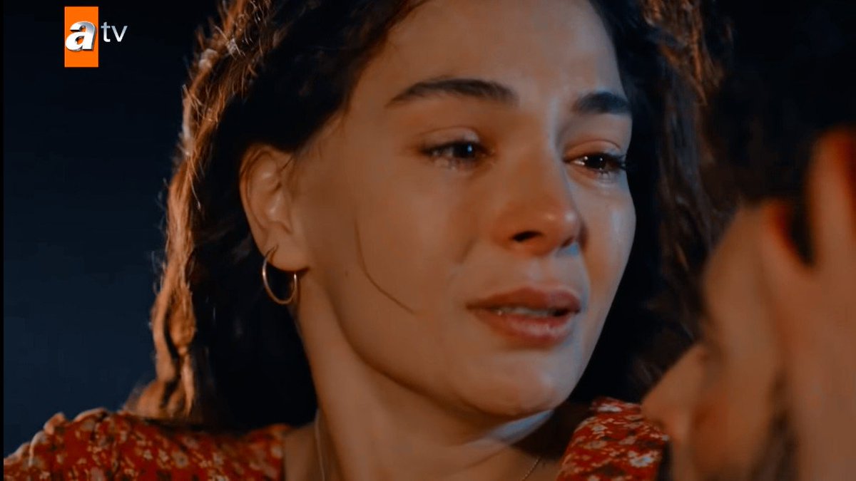 SerkanBolatArg's tweet photo. "Si caias yo habría saltado detras de ti"

SI SALTAS YO SALTO #Hercai https://t.co/QDKfh6suXo