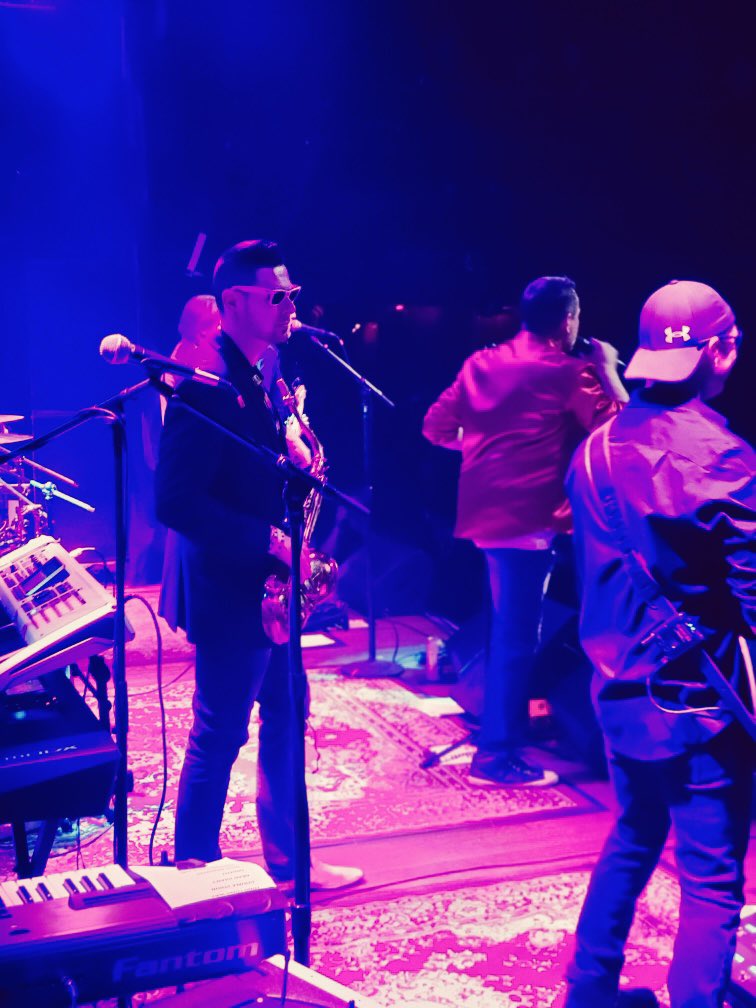 MatthewAlecJazz's tweet photo. @HOBCleveland behind the scenes with FOURNR: The Premiere Foreigner Tribute, part dos
#fournr #matthewalec #hobcleveland https://t.co/52fvEShT4F