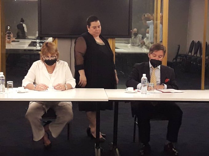 Queda constituida la primera empresa mixta "Gran Ferretero" perteneciente al sistema de Comercio Interior. 

#ComercioCuba #CubaViveYTrabaja #VamosConTodo