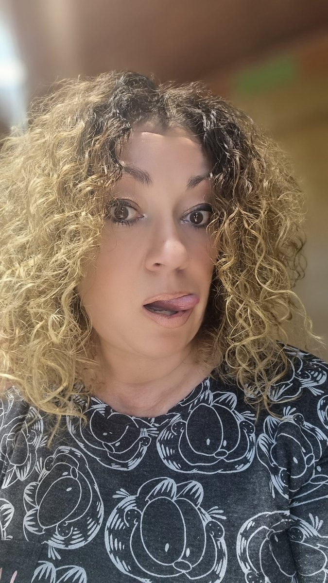 maria6tata's tweet photo. Hoy estoy tonta ,ya me lo digo yo
Yo y mis locuras
#MariaTata https://t.co/IAqdQUf8MX