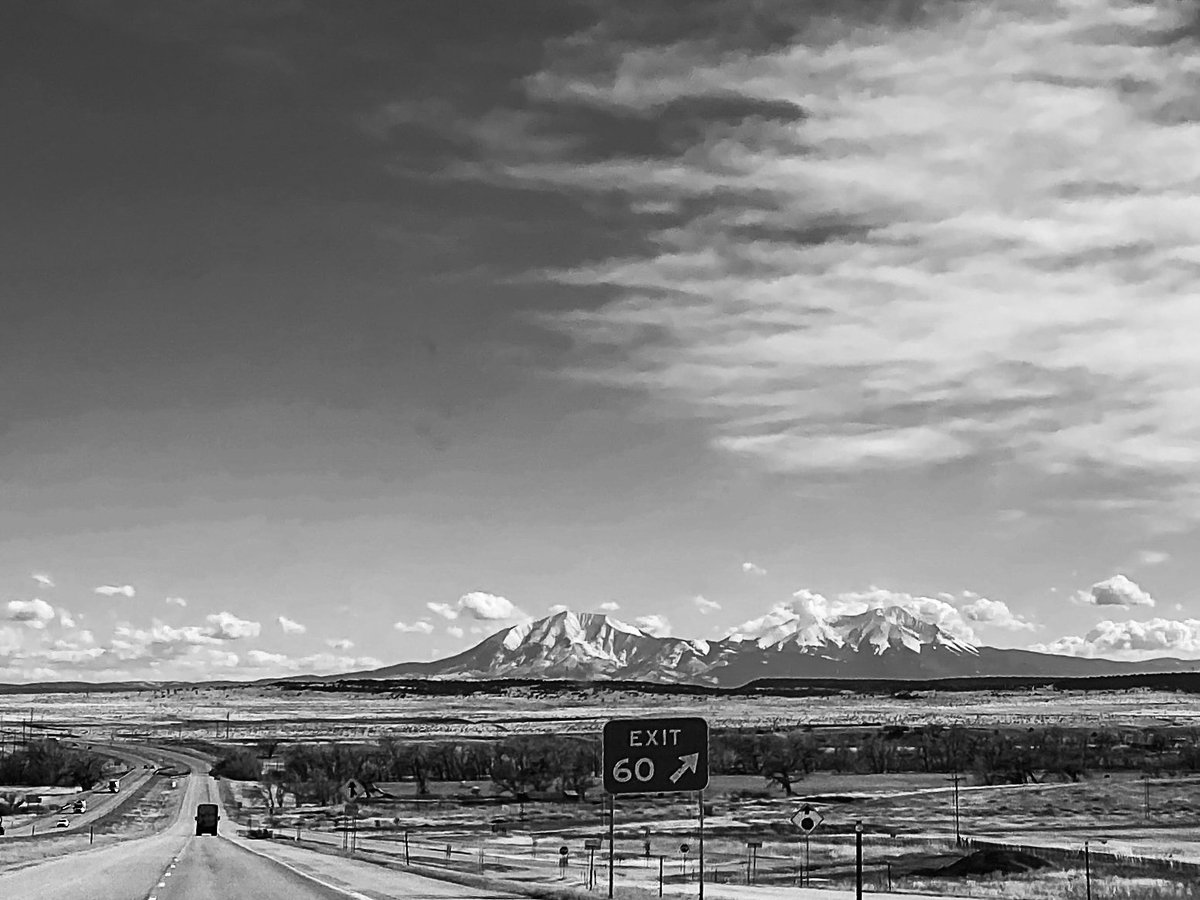ajpics's tweet photo. The Spanish Peaks in southern Colorado. https://t.co/oWvM6bA5Tg