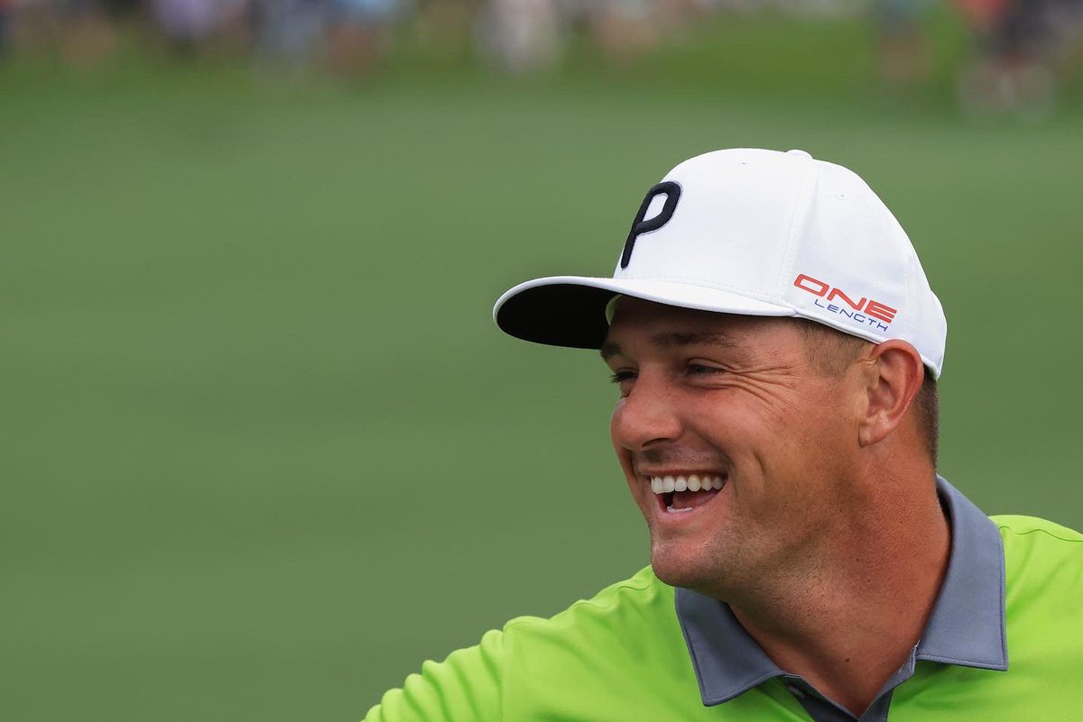 brysondech's tweet image. The Masters. 

Played 9 with the US Amateur Champion @jamespiot1. Great game and bright future.