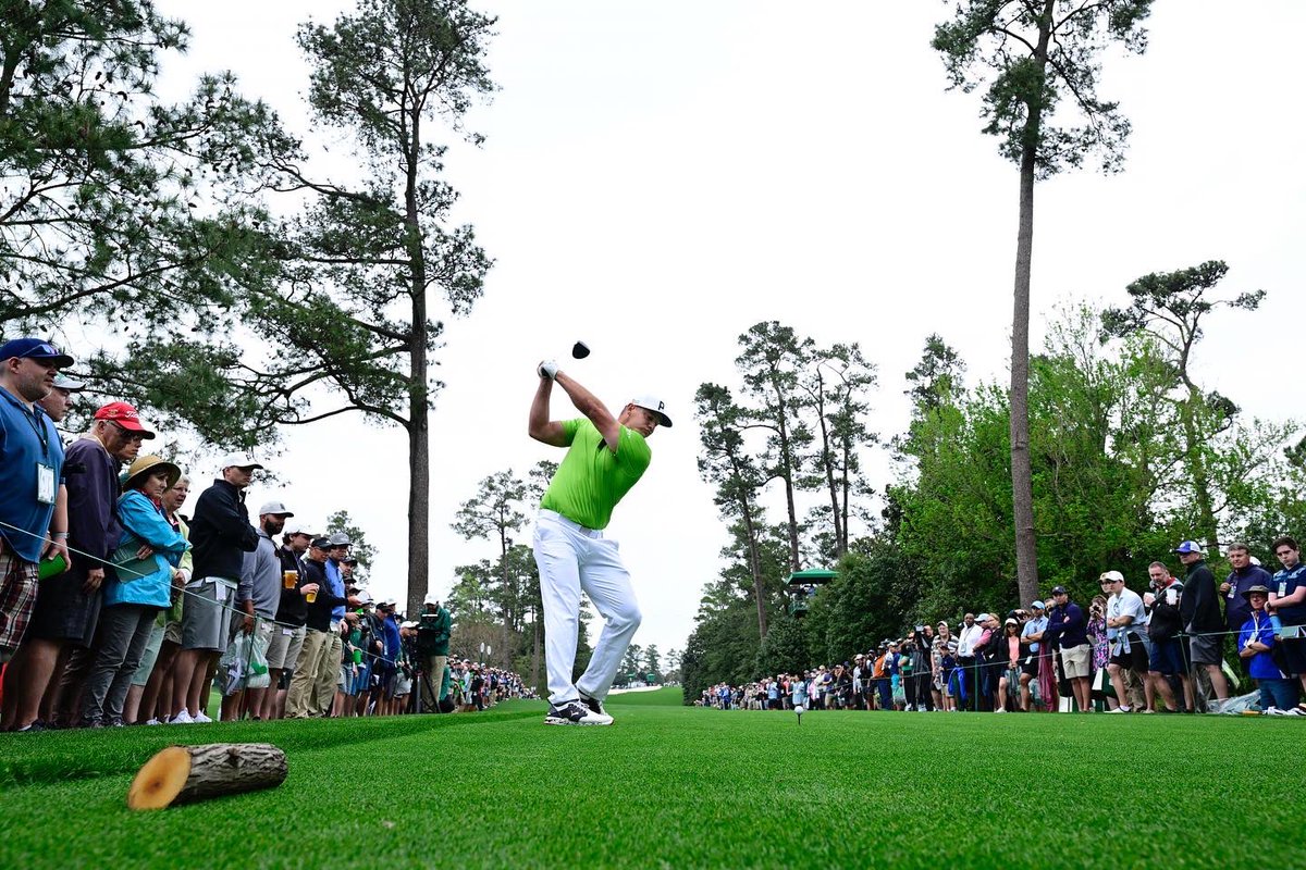 brysondech's tweet image. The Masters. 

Played 9 with the US Amateur Champion @jamespiot1. Great game and bright future.