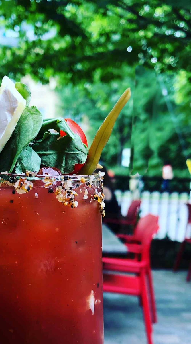 Happy Hour cocktails are back! Tuesday to Thursday 4-6pm and we couldn't be happier for this sign of spring!