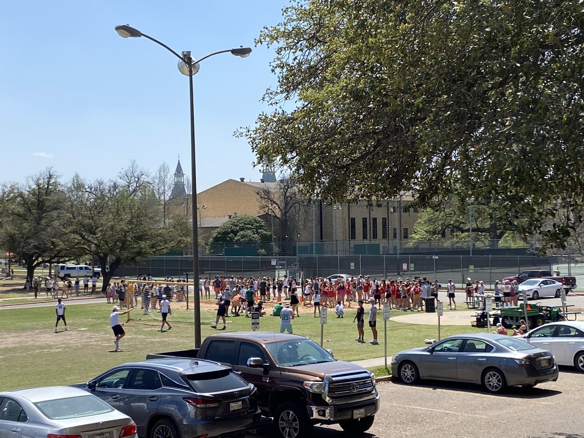 Wiffle ball and tug-o-war competitions right outside our office. Lots of fun Dia energy <a href="/Baylor/">Baylor University</a> today - I love working on a college campus with so many great students and involvement opportunities!!