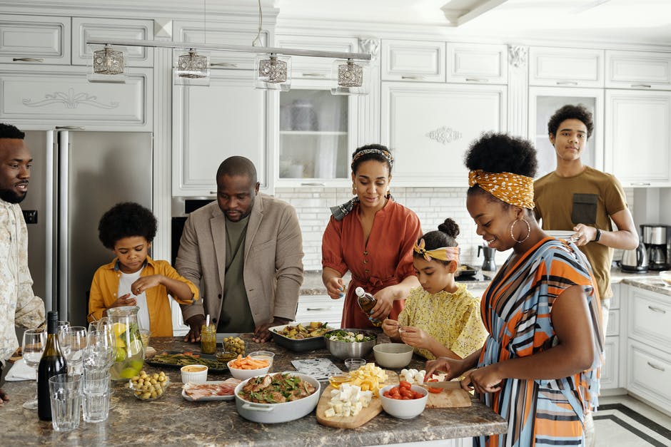 As we continue to Celebrate the Week of the Young Child, today is Tasty Tuesday! 
Please see below for some activity ideas:

naeyc.org/events/woyc/pl…