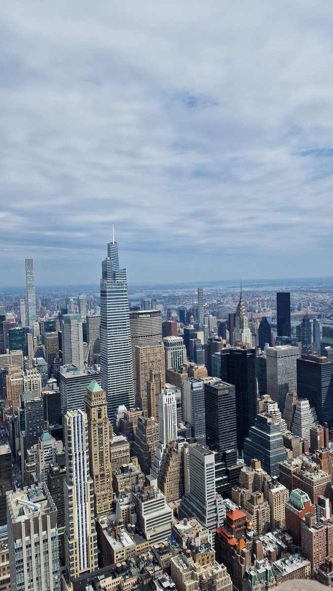 Few pics shot on the S22 Ultra!! Plus a 10x shot of the Chrysler building from the Empire State Building! That's the thing that keeps me using the S22 Ultra, the zoom lenses are superb!!