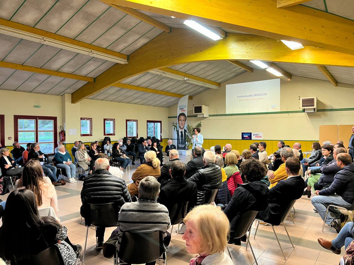 EmmWargon's tweet photo. Un vrai plaisir d’être ce soir à #Marmande pour une réunion publique de la majorité présidentielle engagée dans le Lot-et-Garonne !

À 5 jours du premier tour, nous sommes tous mobilisés pour porter notre projet partout en France et faire gagner @EmmanuelMacron ! 

@avecvous https://t.co/SZ0OwKu10R