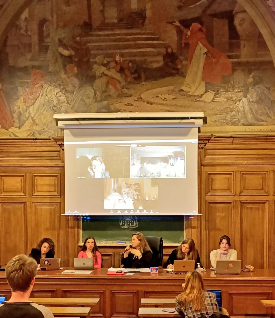Helenebidard's tweet photo. Très heureuse d'avoir été ce soir aux côtés des https://t.co/l91YPlkQB4 de la Sorbonne @SONU_UNW pour présenter les engagements de @Paris pour la conquête de l'espace public par les femmes https://t.co/9KtXAsLCZn