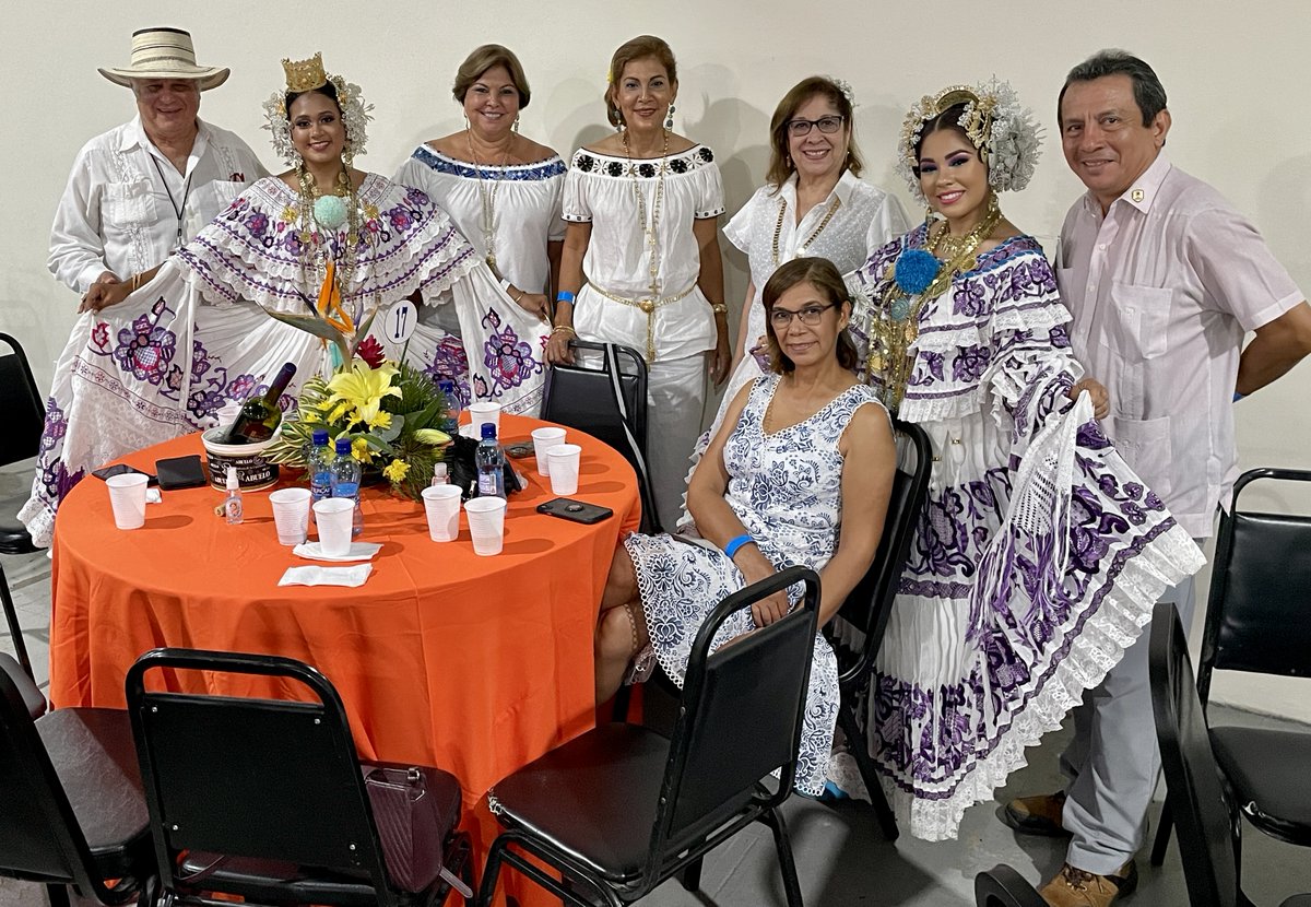 CLdeBalboa's tweet photo. Algo de la participación del Club de Leones de Balboa en la XLVII Convención Distrital de la Asociación Nacional de Clubes de Leones. Realizada en David, Chiriquí del 31 de marzo al 3 de abril. Gracias a los anfitriones y súper agradable volvernos a ver!
@LeonesD1Panama 
#WeServe https://t.co/E6XqFNdBc3