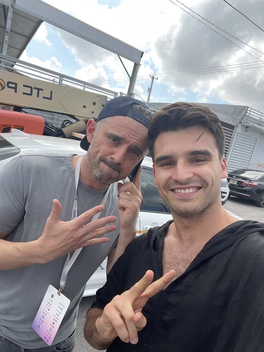 Alex Micol (@heyalexmicol) on Twitter photo With the man himself <a href="/garyvee/">Gary Vaynerchuk</a>
Would love to talk about Fly fish club and the ideas we are conceptualising at Scalers to create valuable NFT collections for Restaurants Brands. With the man himself <a href="/garyvee/">Gary Vaynerchuk</a>
Would love to talk about Fly fish club and the ideas we are conceptualising at Scalers to create valuable NFT collections for Restaurants Brands.