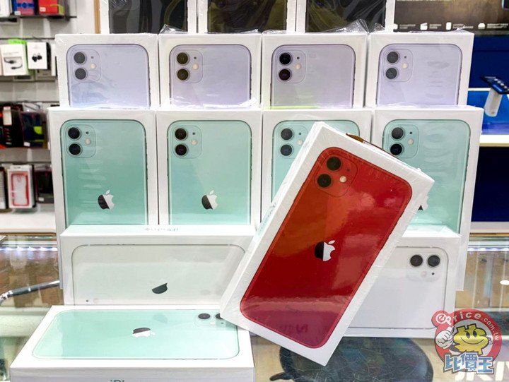 AltaybIsmail88's tweet photo. #Top phone 
❇️ IPhone ❇️
#IPhone 7      128GB            120بسعر
#IPhone 7+      128GB          160بسعر
#IPhone X        256GB        200بسعر
#IPhone XR      128GB         230بسعر
#IPhone Xsmax  512GB      290بسعر
#IPhone 11           128GB     300بسعر https://t.co/jn1tvBgbm7