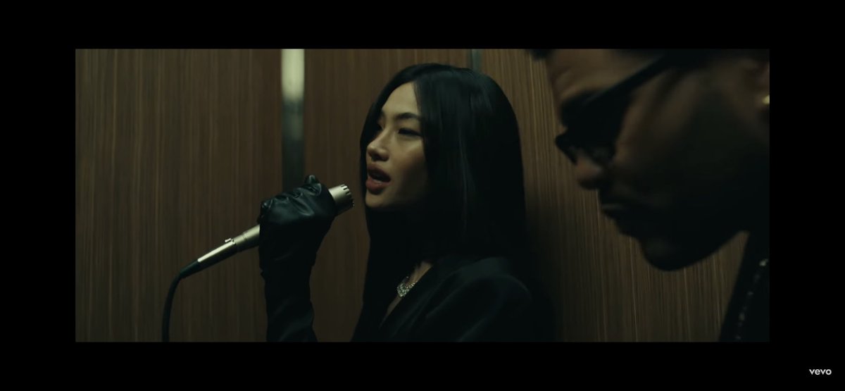 _TAEDIOR's tweet photo. im so in love @theweeknd #OutOfTimeMV https://t.co/fD8tddVIvo