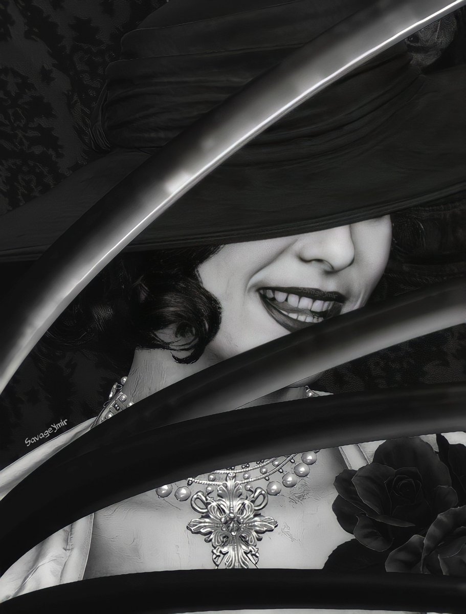 SavageYmir's tweet image. Lady Dimitrescu #LGF22VPChallenge

🎮: #ResidentEvilVillage
⚙: @CapcomUSA_

#LadyDimitrescu #ResidentEvil #REVillage #REBHFun #PhotoMode #photography #vgpunite #VirtualPhotography #GamerGram #Gametography #TheCapturedCollective #ArtisticofSociety #WorldofVP #VPEclipse #PS4Share