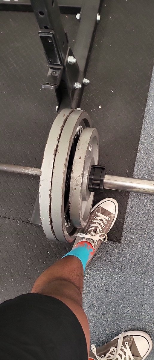 sirnutsalot21's tweet photo. Earning that cheat meal!  #Lifting #getafterit #gymlife #firesocks #gymsocks #alphasock #alpha https://t.co/xHp7AzeSvL