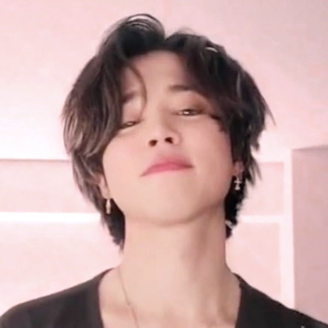 daakitty's tweet photo. ☾︎ #NuevaFotoDePerfil ☽︎ https://t.co/WcCAdfkxCk