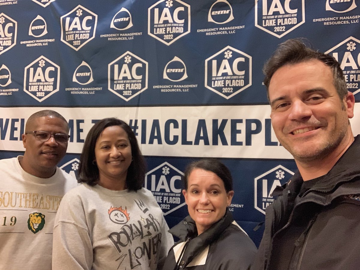 We made it to <a href="/IAC_EMS/">Initial Assessment EMS Conference</a>!! #IACLakePlacid @HeatherBFlynn <a href="/TitusTero/">Titus Tero</a> <a href="/DanFlynn/">Dan Flynn</a>