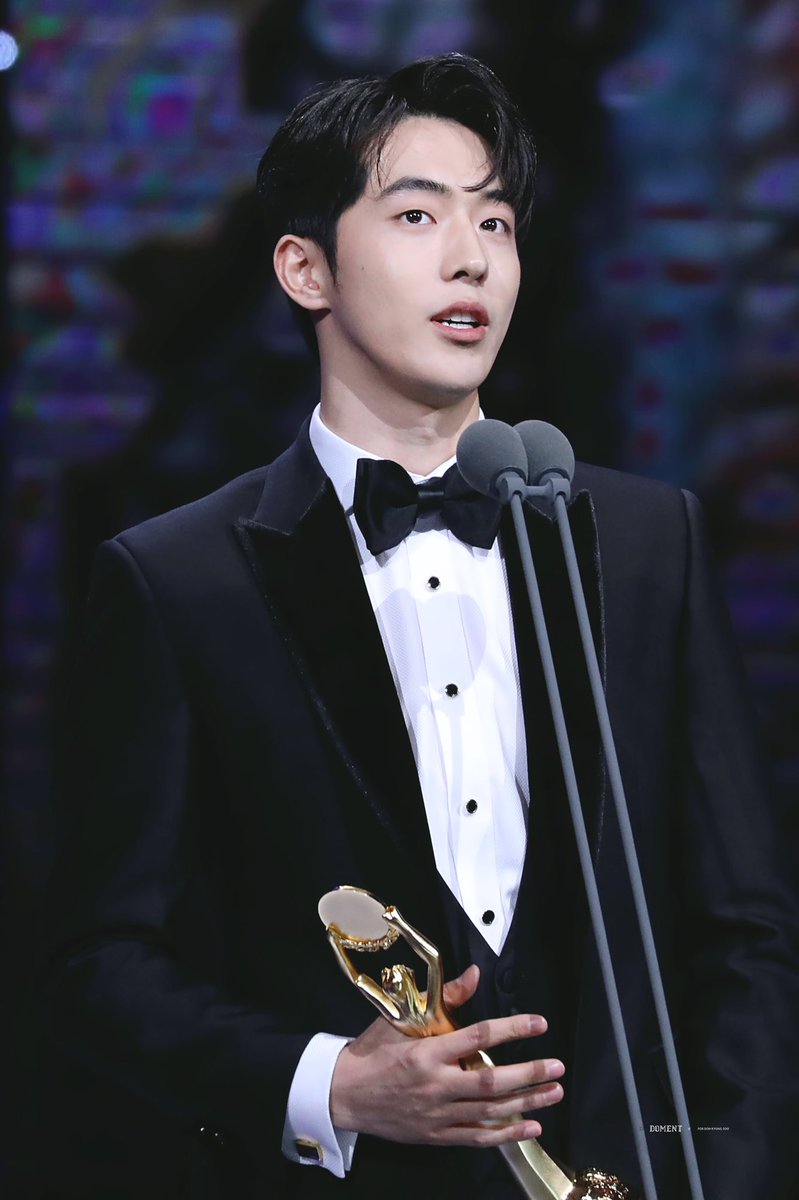 Do_wyw's tweet photo. 시상식주혁...짱! https://t.co/qEIYqy8njc