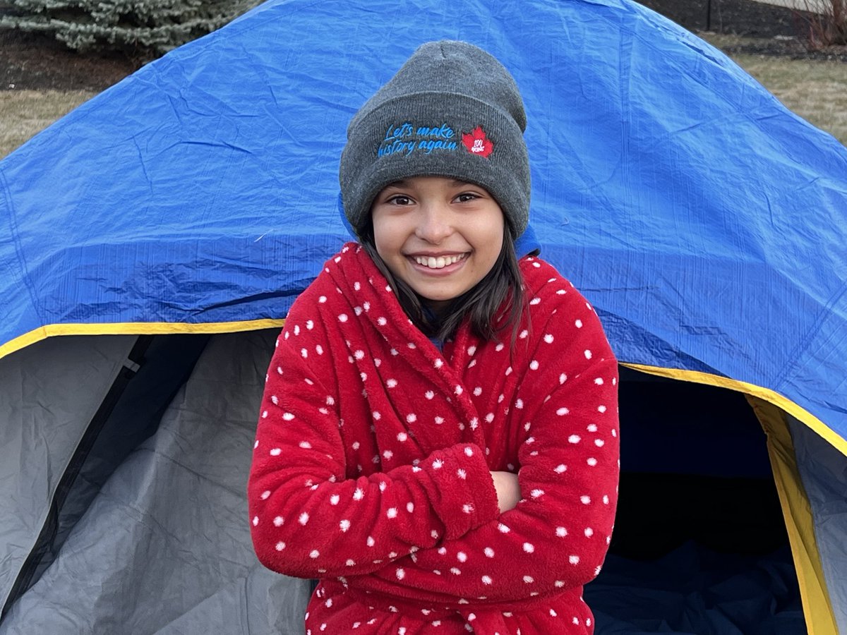 Smith_r_s's tweet photo. The 5 Canadians spending 100 hours on a flagpole are underway! A great event to raise money for Type 1 diabetes research. Raina and I supporting them by camping in backyard tonight. More info on the flagpole event here - https://t.co/CeRrigG45y.  #JDRFCanada  #CanadaCuresT1D https://t.co/IO5SRWq3ZA