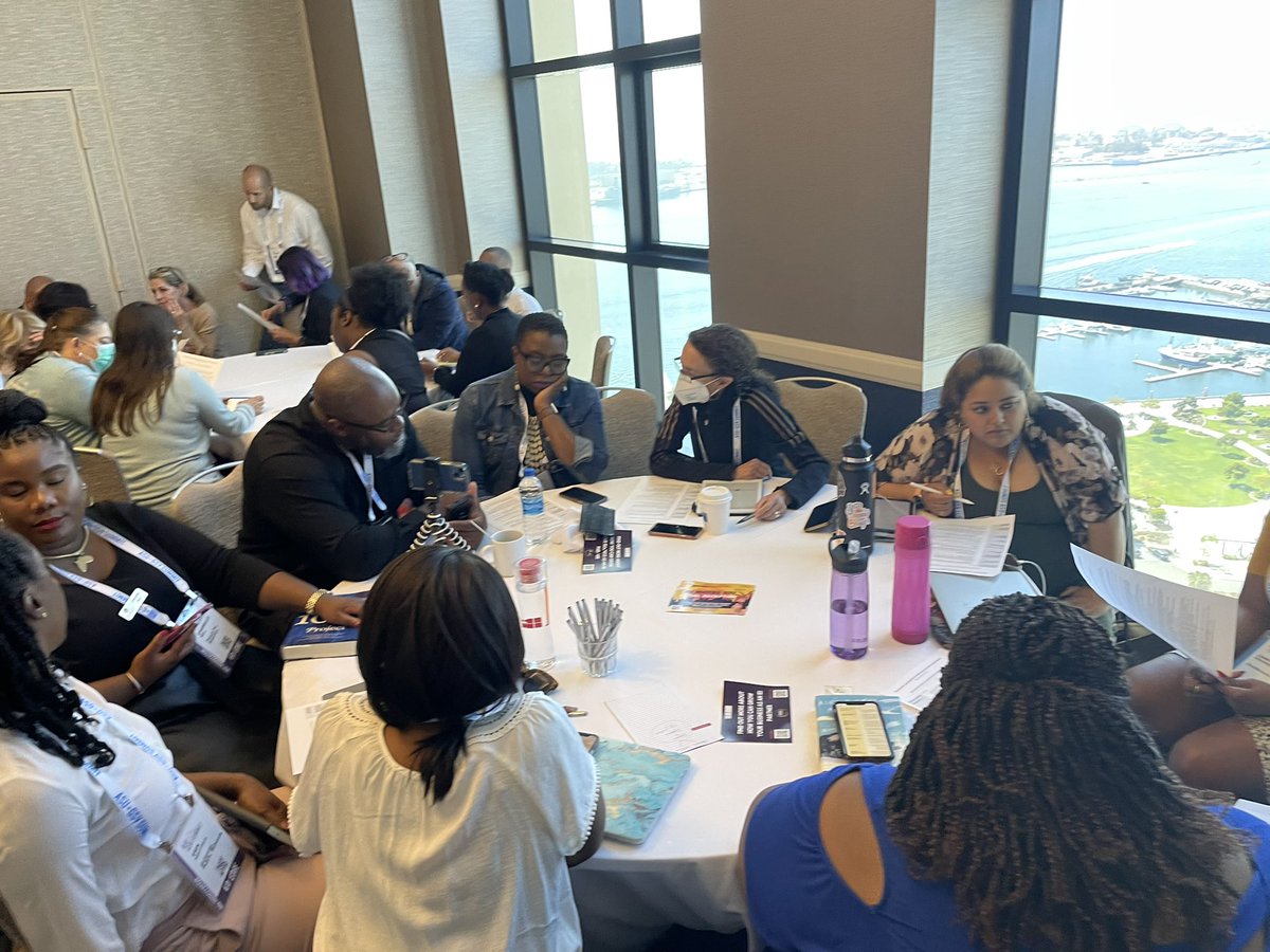 MattRKay's tweet photo. Back to leading packed rooms in dope conversations about discussing race and it is glorious #asugsvsummit https://t.co/mtPBIUY4NY
