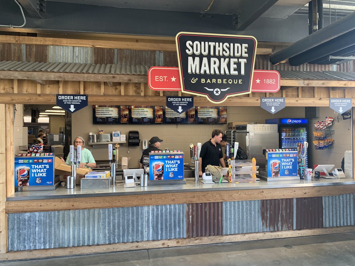 robertreidryan's tweet photo. Opening day at the Dell Diamond! Lots of new changes for @RRExpress fans. #Southside #CorkNBarrel #4Topps #DrinkRails #PCLisBack #Rangers #TripleA #Food #Fun #PlayBall https://t.co/gDCPePYjFM