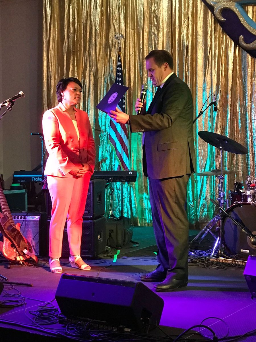 riacnetorg's tweet photo. #ACXchange Louisiana concluded with a Ceremony at Gallier Hall. Louisiana Economic Development, City of New Orleans &amp; New Orleans &amp; Company offered a hearty southern thank.
The Government of Ecuador invited the delegation to apply for the upcoming edition in Ecuador in fall 2022! https://t.co/XPMO6x0Jpx