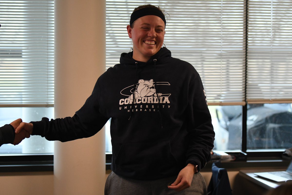 cunebulldogs's tweet photo. ⛳ | BIG smile from @CUNEBulldogGolf Invite Champion @kendra_placke! Kendra won individual medalist honors with a score of 75 (+3).

🏅 That's career tournament win No. 5️⃣! https://t.co/jCjZbSApxL