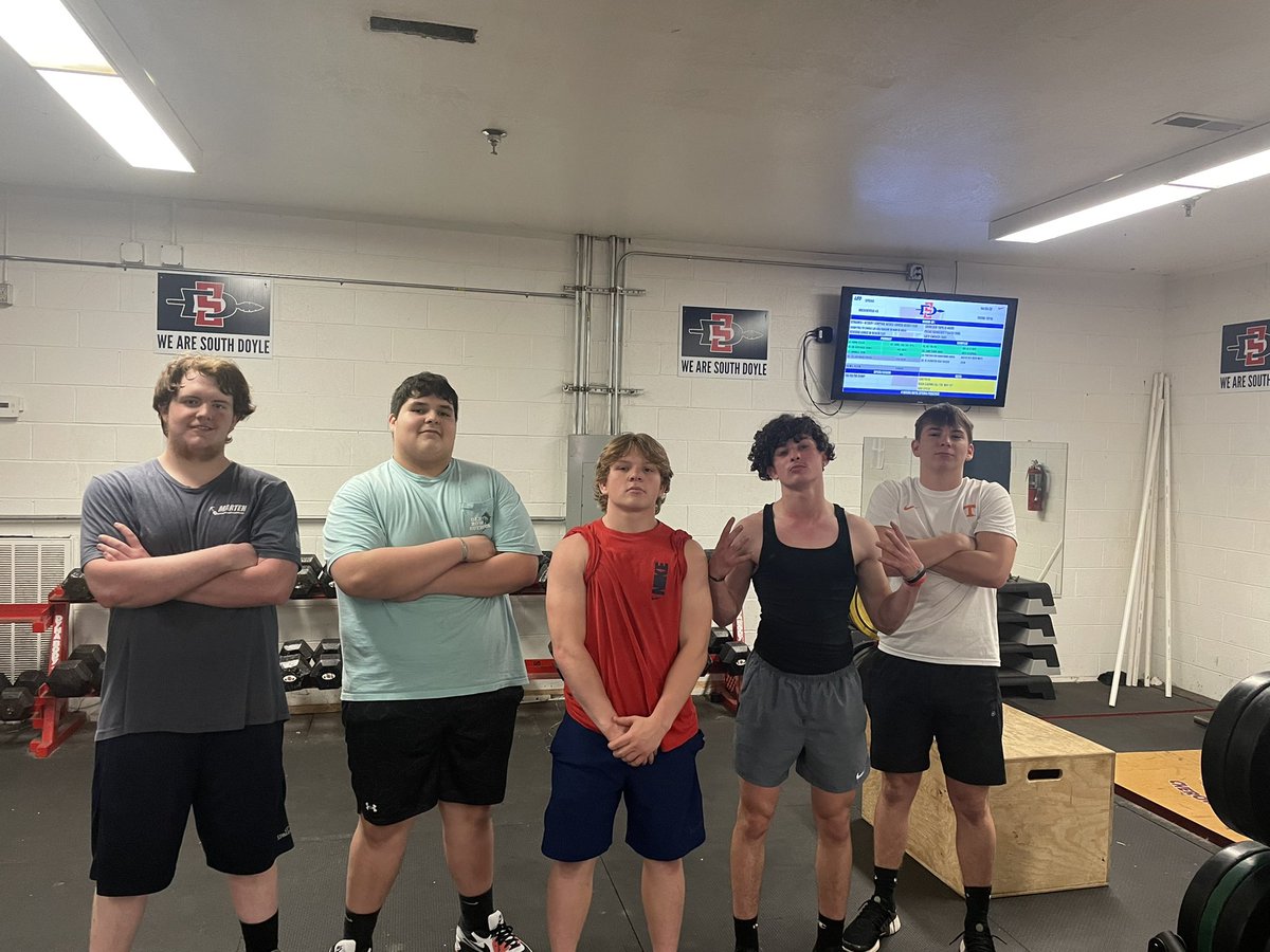 SouthDoyleKeeFB's tweet photo. Your 3rd, 4th, and After School #CompetitionTuesday Champs in the 50, 50, 50 Challenge. #LEO https://t.co/W28FWHGRSQ