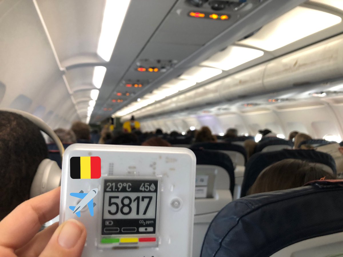 Co2Marta's tweet photo. @valmasdel @Panda31808732 5817 ppm au compteur…
Presque aussi bien que dans certains amphis d’université en France! Filtres HEPA et masques, mais les maux de tête sont assurés. Bruxelles-Lisbonne #planeCo2 #airborne #BrusselsAirlines https://t.co/WnmDTtKFUM