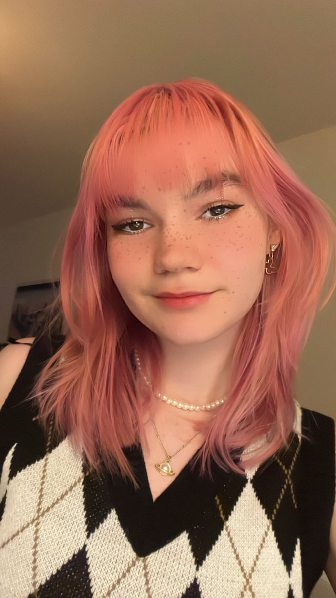 cupidboos's tweet photo. dyed my hair again !! https://t.co/QLfSPuPXVK