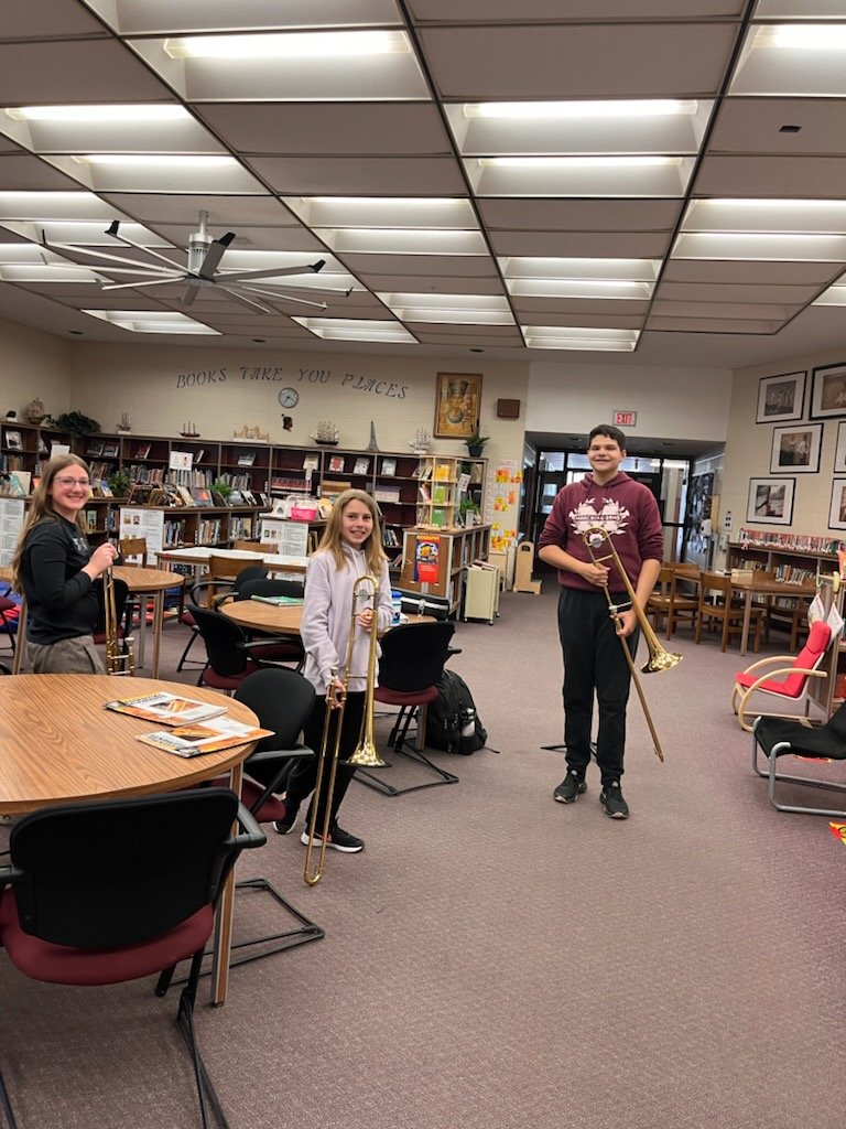 Some action shots from the first day of the Shaw Band Mentor Program this afternoon! So great to see these HS musicians passing on the joys of band-- kudos to <a href="/ellacanneyy/">Ella Canney</a> for organizing the program!