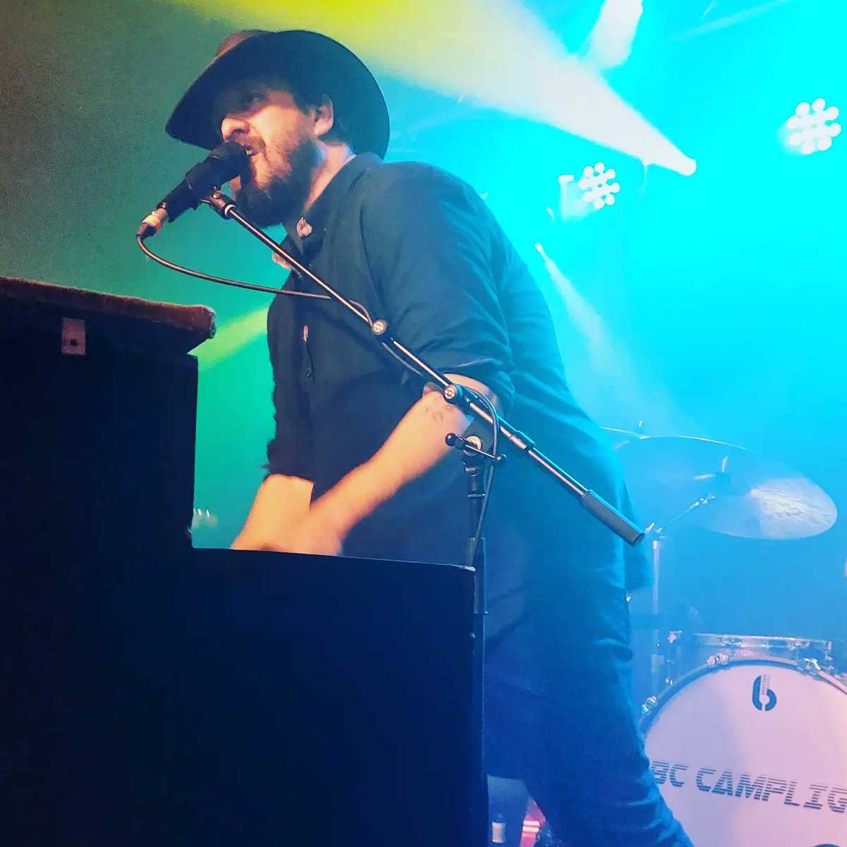 LilPinkyLou's tweet photo. Top night seeing @bccamplight at @OsloHackney. 🙌

#bccamplight #oslohackney #livegig #livetour #livemusic #londongigs #londonmusic https://t.co/227vB1PeL1