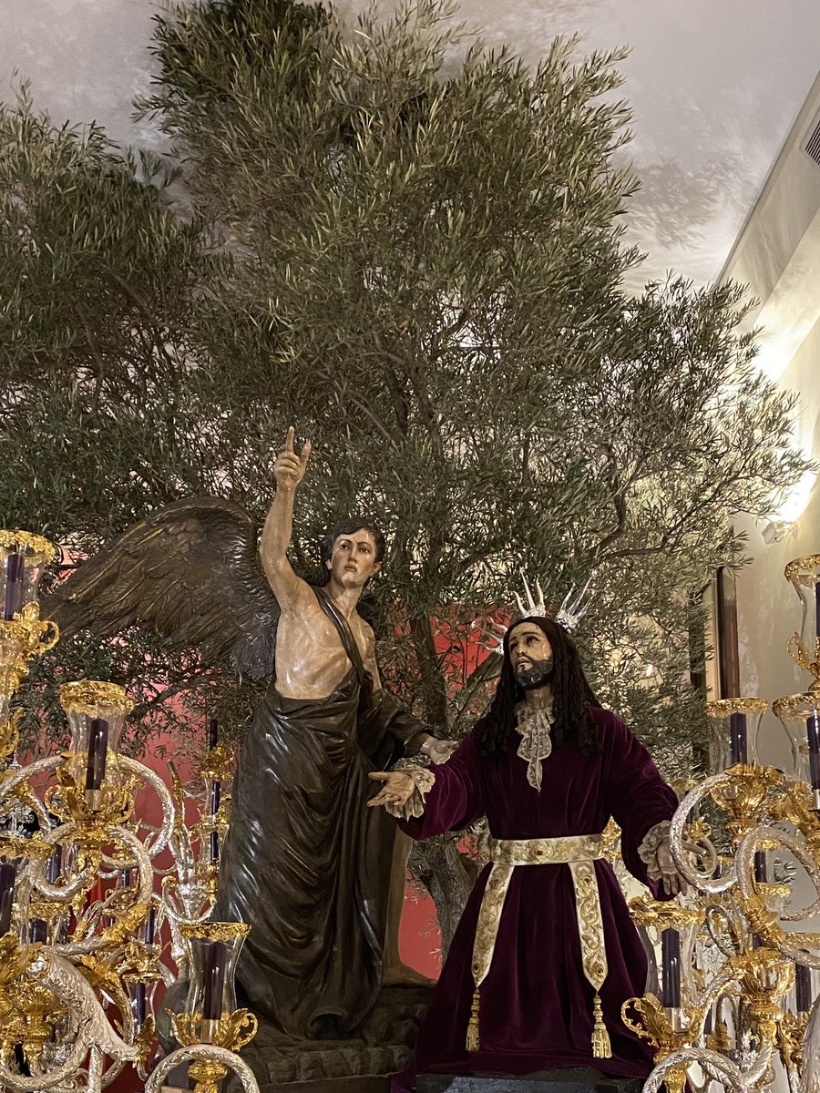 Archic_Huerto's tweet photo. Nuestro Padre Jesús Orando en el Huerto ya se encuentra en su trono para la salida procesional del próximo Domingo de Ramos. #yosoydelHuerto #CofradíasMLG https://t.co/s6yz6mvHoq